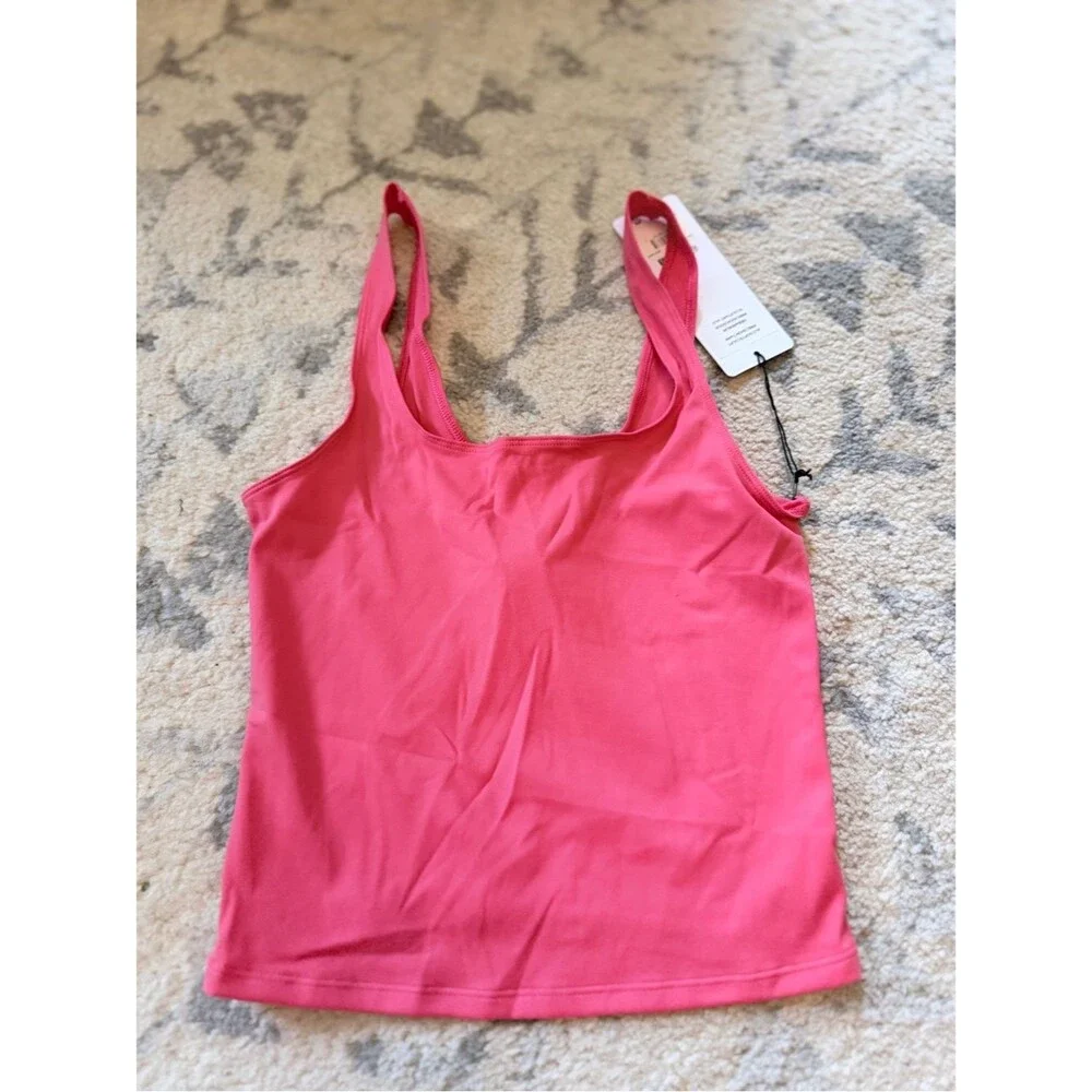 Alo-yoga Candy Red Precision Sculptank